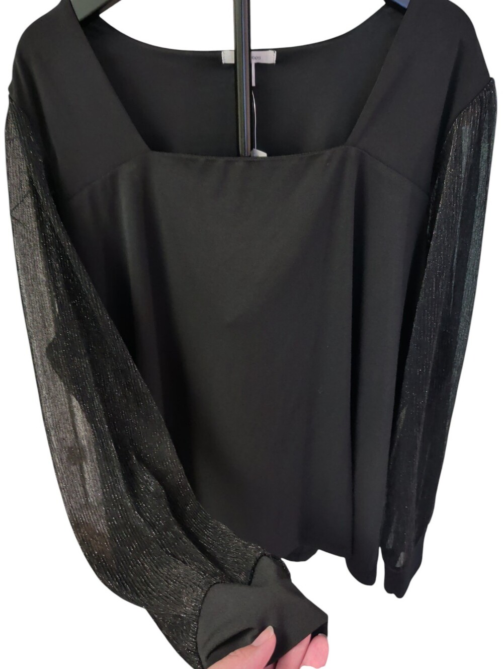 Retail $40 Maurices Blouse Sheath Sleeves Blouse